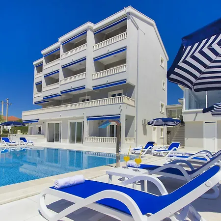 Apartment Tramonto Seget Vranjica